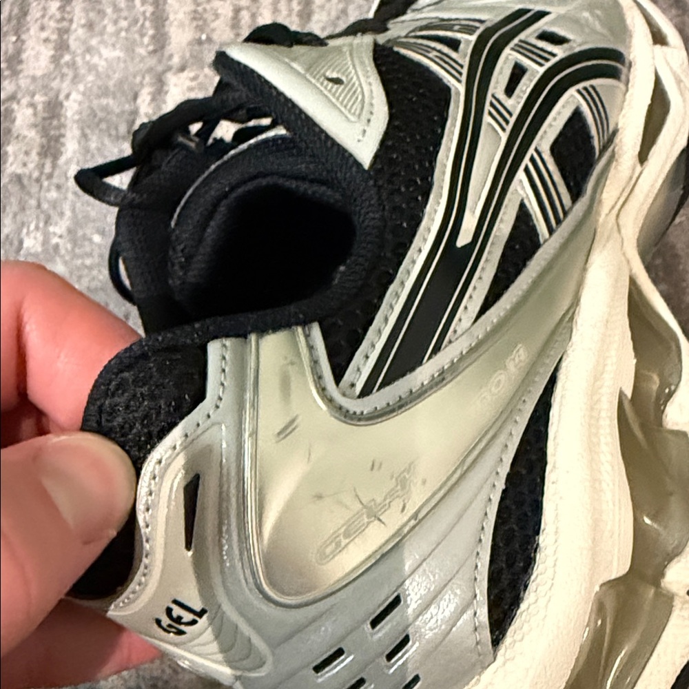 ASICS Gel-Kayano 14 Black/Seal Grey - Picture 9 of 11
